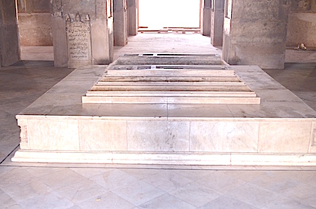 This image has an empty alt attribute; its file name is img-0253-1.jpg