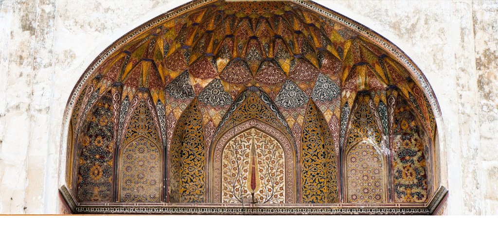 This image has an empty alt attribute; its file name is maryam-zamani-mosque-intricate-work.jpg